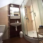 Aleksander Homestay