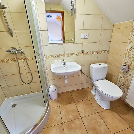 民宿 Aleksander 什切尔克