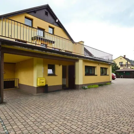 Aleksander Homestay *