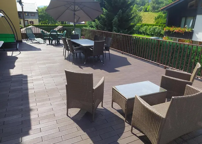 Aleksander Homestay *