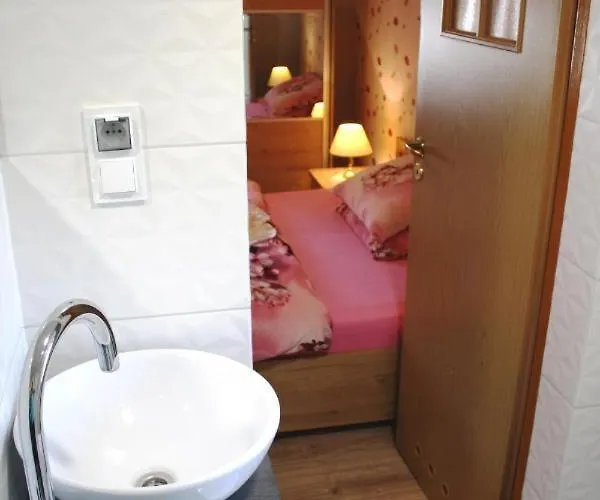 홈스테이 Aleksander *