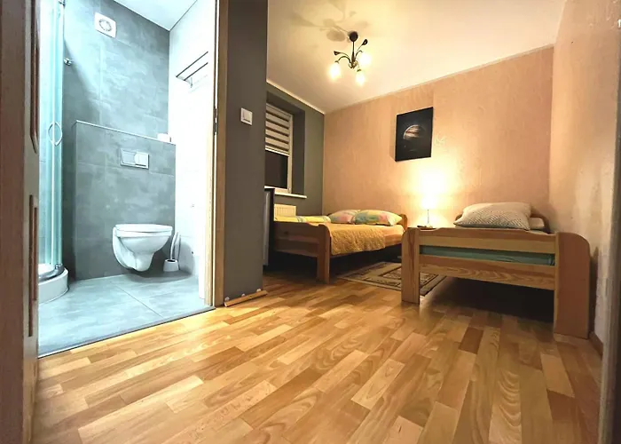 홈스테이 Aleksander 슈차이르크